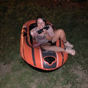 Meet your Posher, EugÃ©nie